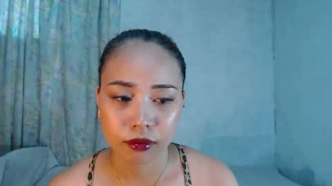 Snapshot of naughtyhotsexyjean chatting on 06.25.26 miss jean online show from 06.25.26