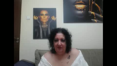 Snapshot of naughtykorin chatting on 05.17.26 korin online show from 05.17.26