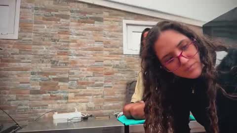 ANDREA STEPH  MIKE online show from 12.22.25