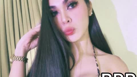 Snapshot of naughtymartinaxxx chatting on 02.09.25 Martina online show from 02.09.25