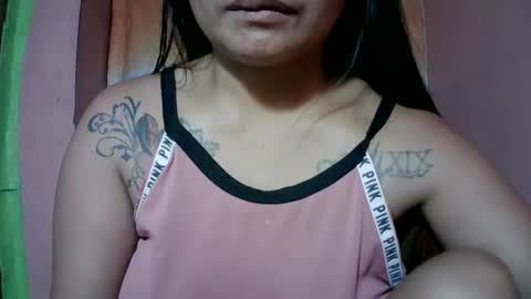 naughtymom_33 online show from 12.16.25