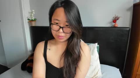 Gigi Chu  online show from 03.12.26