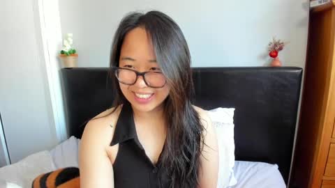 Gigi Chu  online show from 04.07.26