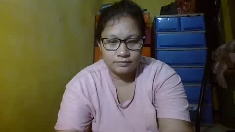 Snapshot of naughtypinay08 chatting on 10.14.25 juls online show from 10.14.25