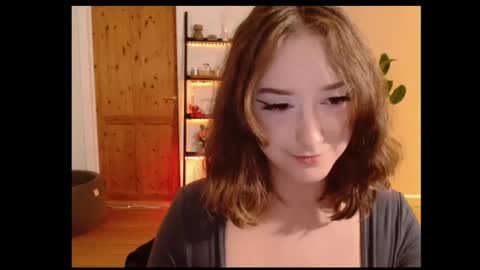 Ella - Naughty Rapunzel online show from 12.28.24