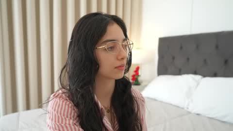 Naughty Samm online show from 04.04.26