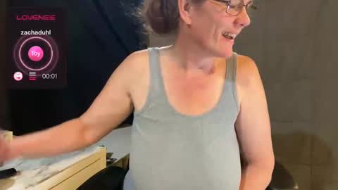 Naughty Wife Next Dor online show from 10.05.25