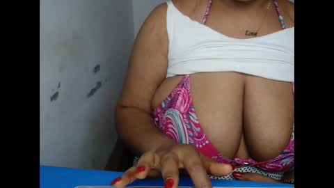 naughtyxpussyx online show from 11.25.25