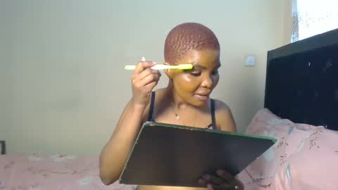 Snapshot of naughtyzuri chatting on 10.06.25 naughty online show from 10.06.25