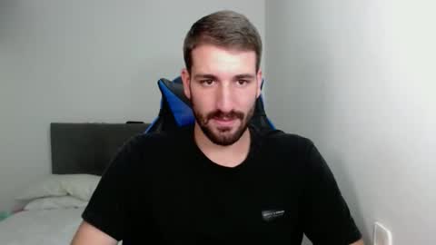 Snapshot of naugthy18boy chatting on 12.19.24 Nico online show from 12.19.24