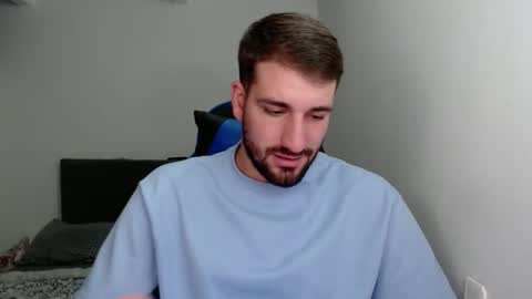 Snapshot of naugthy18boy chatting on 01.07.25 Nico online show from 01.07.25