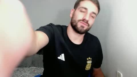 Snapshot of naugthy18boy chatting on 01.09.25 Nico online show from 01.09.25