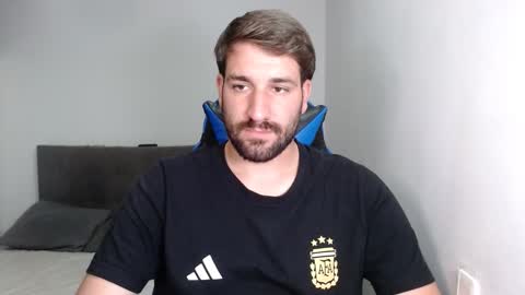 Snapshot of naugthy18boy chatting on 09.15.25 Nico online show from 09.15.25