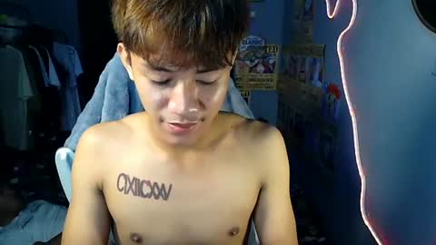 Snapshot of naugthyboyloy chatting on 07.03.26 Loy online show from 07.03.26