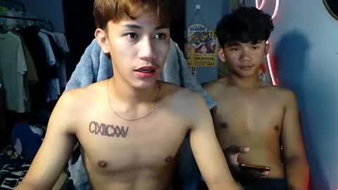 Snapshot of naugthyboyloy chatting on 07.05.26 Loy online show from 07.05.26
