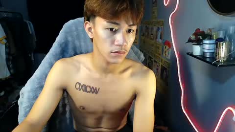 Snapshot of naugthyboyloy chatting on 07.13.26 Loy online show from 07.13.26