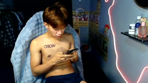 Snapshot of naugthyboyloy chatting on 07.23.26 Loy online show from 07.23.26