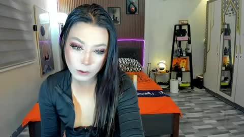 Snapshot of naugtycummer69 chatting on 05.18.26 JAY online show from 05.18.26