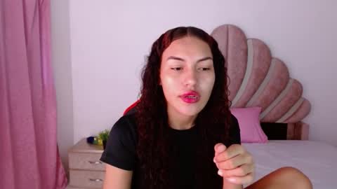 naya_fox1 online show from 02.03.26