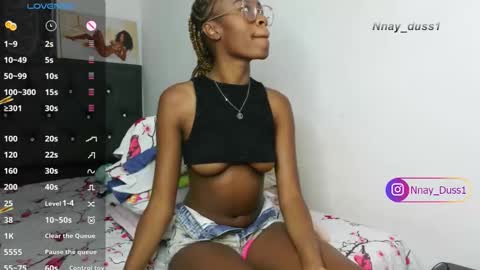 Vane broadcast 6 pm to 1 am Colombia time online show from 11.11.25