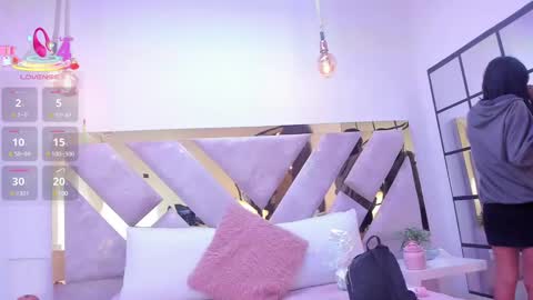 Snapshot of nayara_macherano chatting on 03.09.25 nayara_macherano online show from 03.09.25