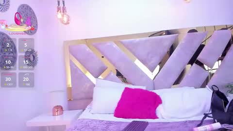 Snapshot of nayara_macherano chatting on 03.11.25 nayara_macherano online show from 03.11.25