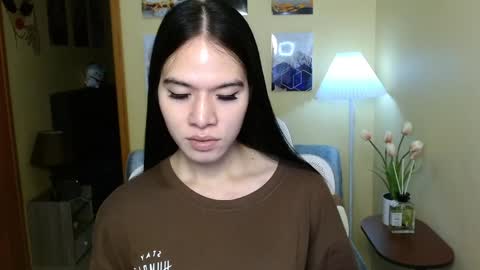 Nayika Huge online show from 12.18.24