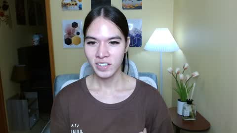 Nayika Huge online show from 01.25.25