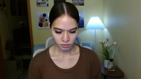Nayika Huge online show from 09.22.25
