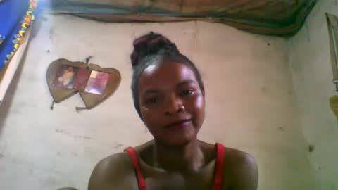 Snapshot of naylah313 chatting on 02.14.26 Nayla online show from 02.14.26