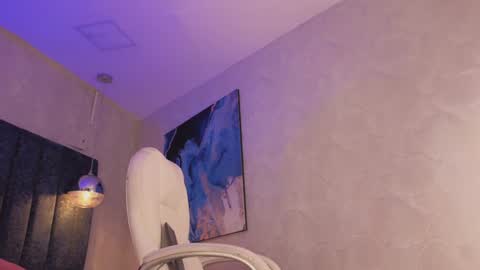 Juli  online show from 12.23.24