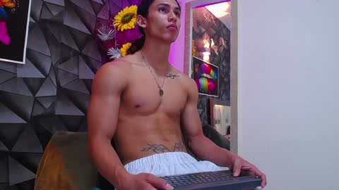 Snapshot of nazper_ chatting on 12.31.24 Nazper online show from 12.31.24