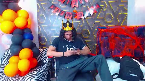 Snapshot of nazper_ chatting on 10.21.25 Nazper online show from 10.21.25