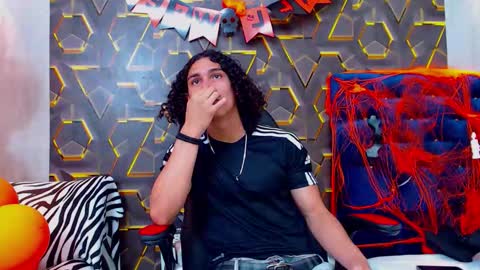 Snapshot of nazper_ chatting on 10.28.25 Nazper online show from 10.28.25