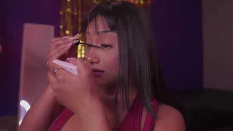 Nefertari online show from 10.20.25