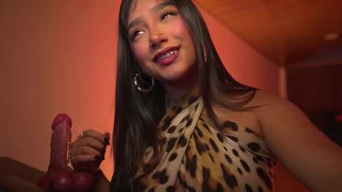 Nefertari online show from 03.24.26