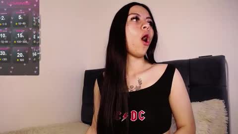 Snapshot of nea_lm chatting on 01.21.25 nea-- online show from 01.21.25