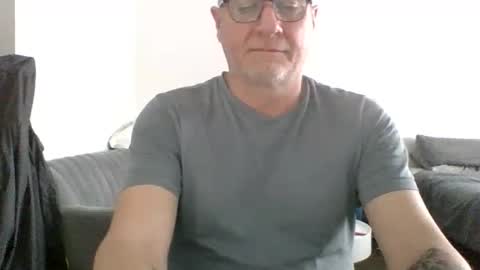 Snapshot of neckdown12 chatting on 09.26.25 neckdown12 online show from 09.26.25