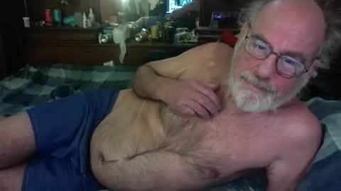 Snapshot of nedddludd chatting on 05.18.26 nedddludd online show from 05.18.26