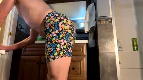 Snapshot of needsub chatting on 10.14.25 needsub online show from 10.14.25