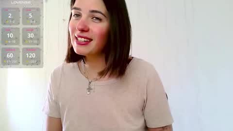 Neferutt online show from 04.22.26