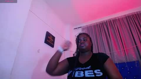 Snapshot of neighbor_ebony chatting on 06.24.26 CHIKY online show from 06.24.26