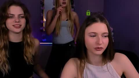 Snapshot of nekky_mouse chatting on 02.01.26 Meow online show from 02.01.26