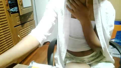 Snapshot of nelia_84 chatting on 07.16.26 nelia_84 online show from 07.16.26