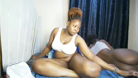 nellyeluxe online show from 02.04.26