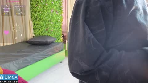 Salome Nena cupcake online show from 02.16.26