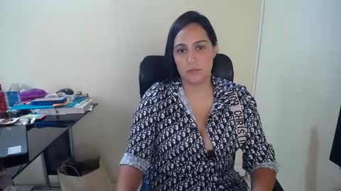 kelly lopez online show from 12.04.24