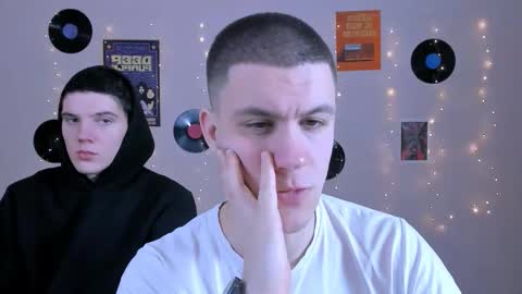 neo_raze_ online show from 02.08.26