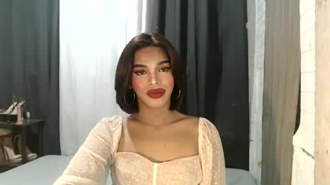 neomi online show from 12.04.25