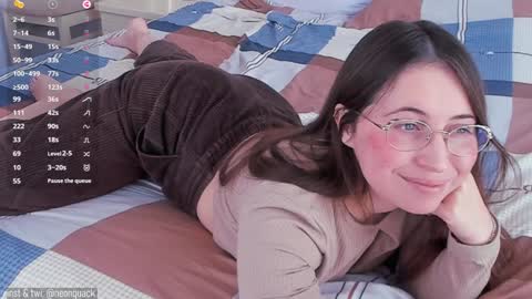 Snapshot of neonquack chatting on 01.02.25 Riley online show from 01.02.25